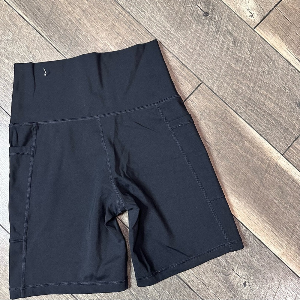 Aerie Offline Biker Shorts W/Pockets