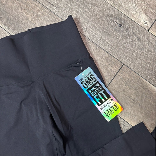 Coco + Carmen Black Leggings