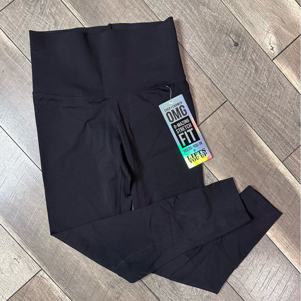 Coco + Carmen Black Leggings