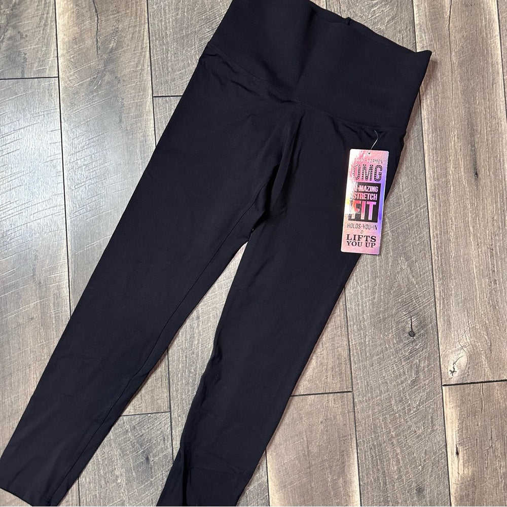 Coco + Carmen Black Leggings