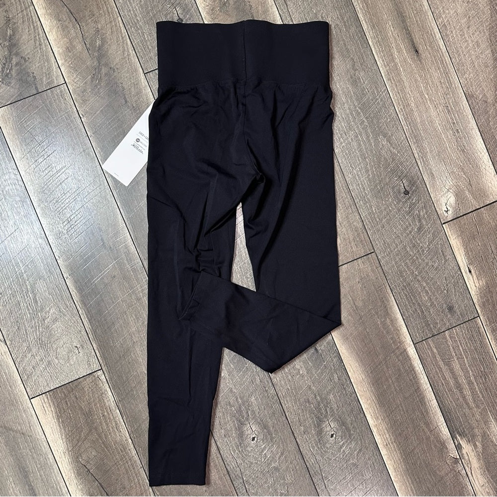 Coco + Carmen Black Leggings