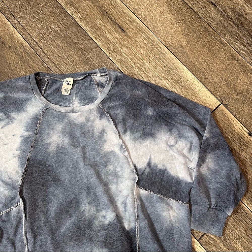Sew in Love Blue & White Tie Dye Pullover