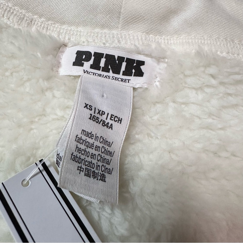 PINK Victoria’s Secret Fuzzy Stretchy Crop Sweater