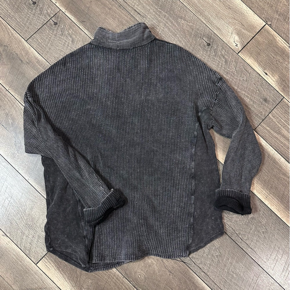 Gilli Waffleknit Button Down