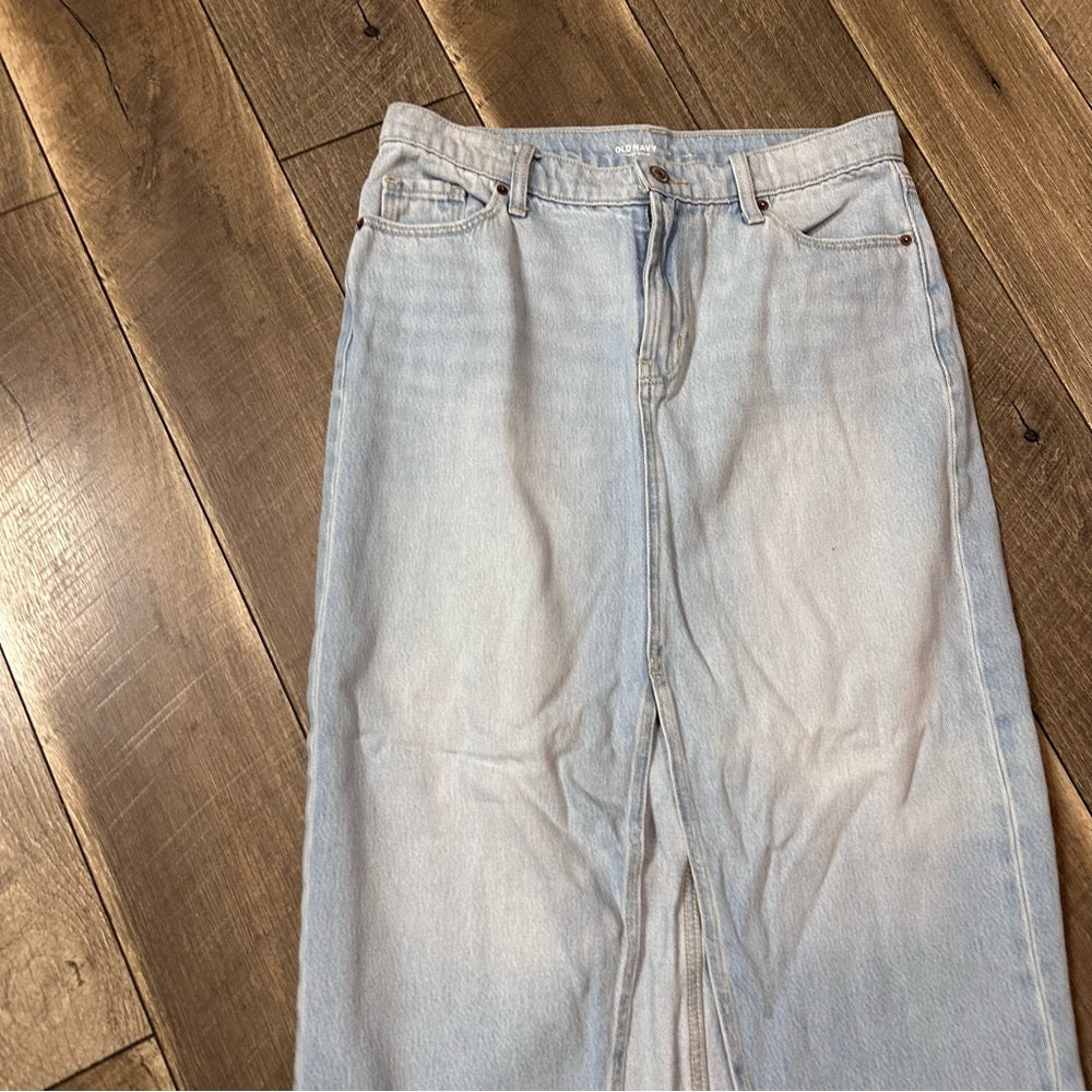 Old Navy Mid Rise Denim Skirt