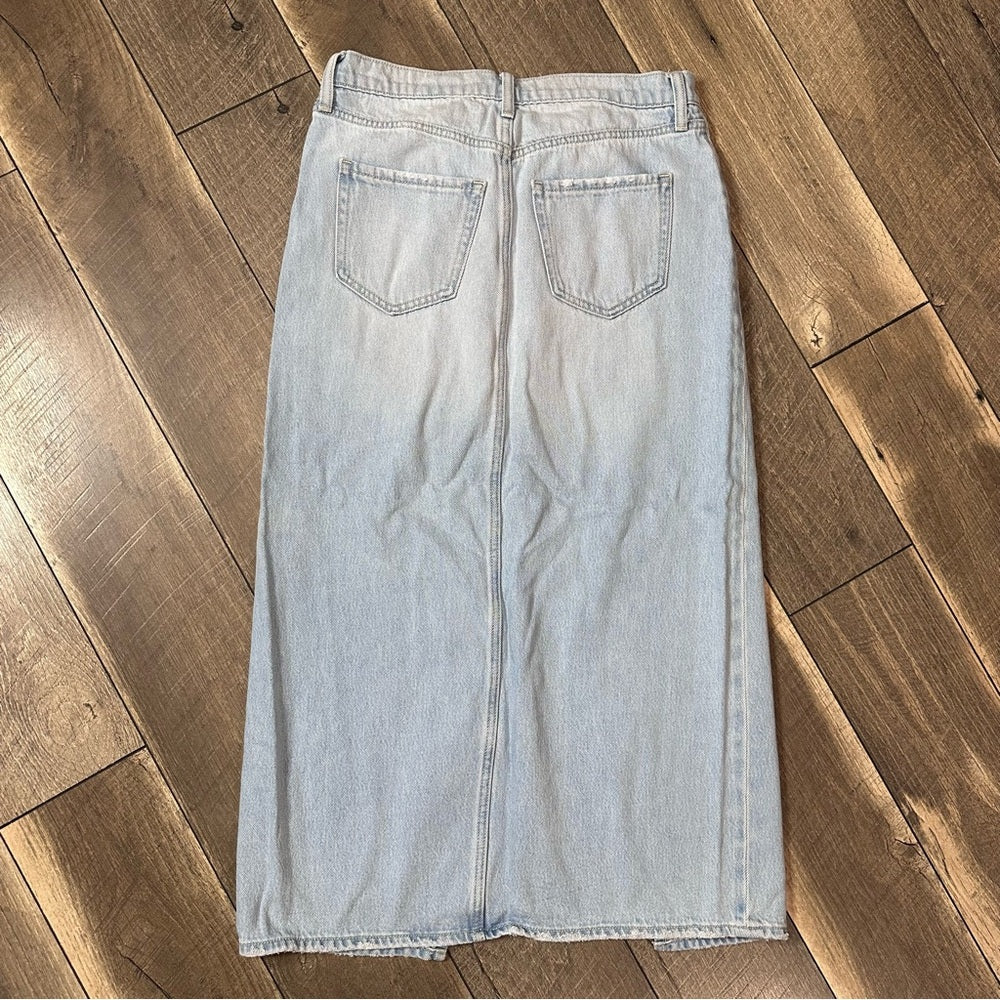 Old Navy Mid Rise Denim Skirt