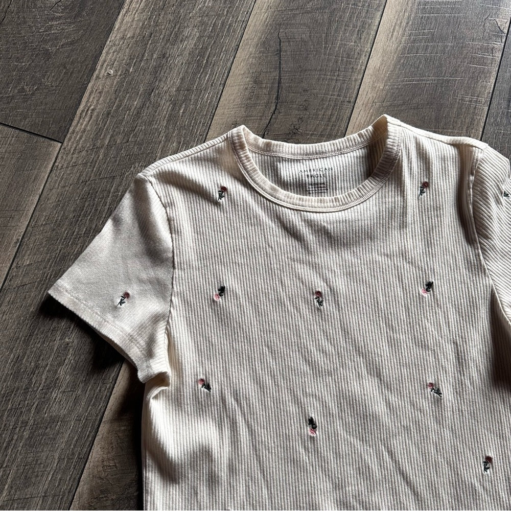 American Eagle Floral Short Sleeve Baby Tee