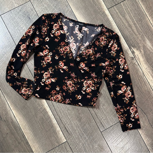 Forever 21 Floral 3/4 Crop Top