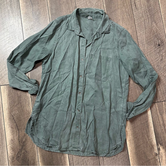 Old Navy Eucalyptus Button Down