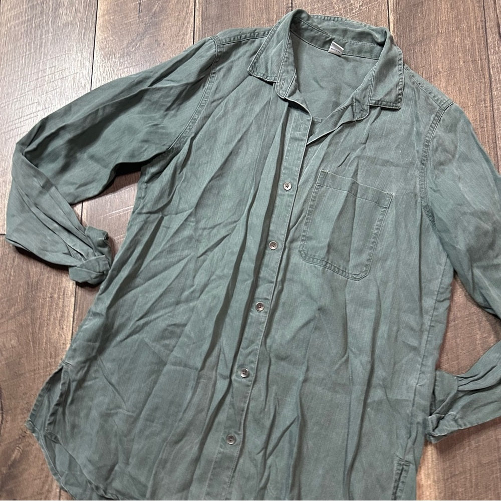 Old Navy Eucalyptus Button Down