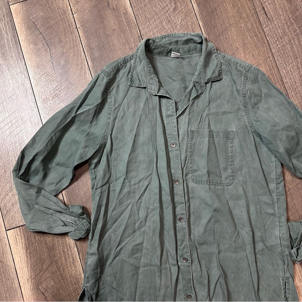 Old Navy Eucalyptus Button Down