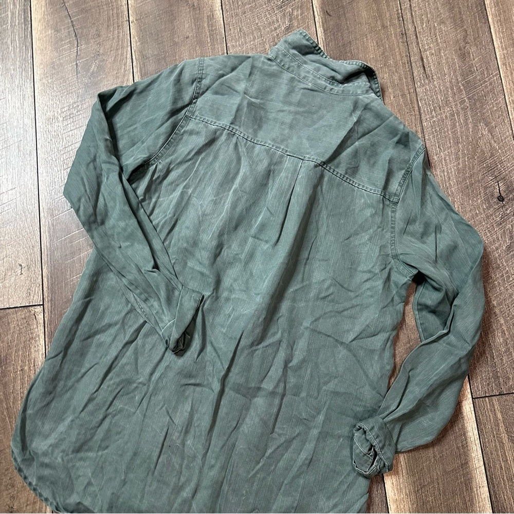 Old Navy Eucalyptus Button Down