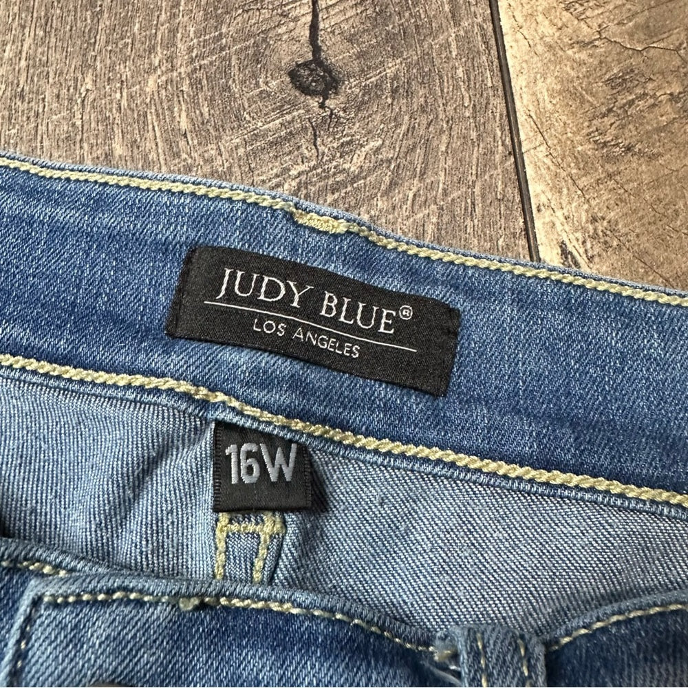 Judy Blue Skinny Fit Jeans