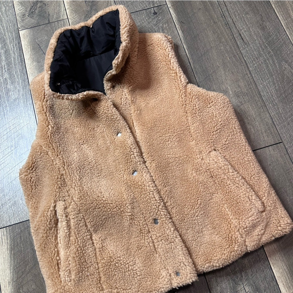 Lucky Brand Reversible Vest