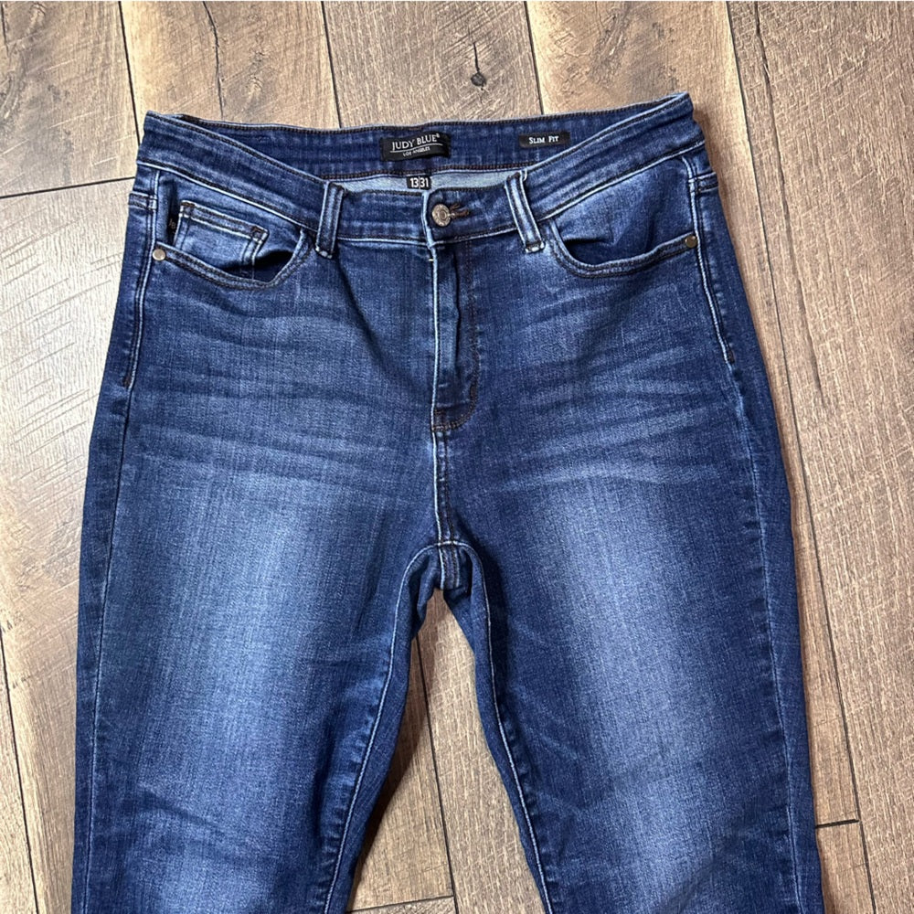 Judy Blue Slim Fit Jeans