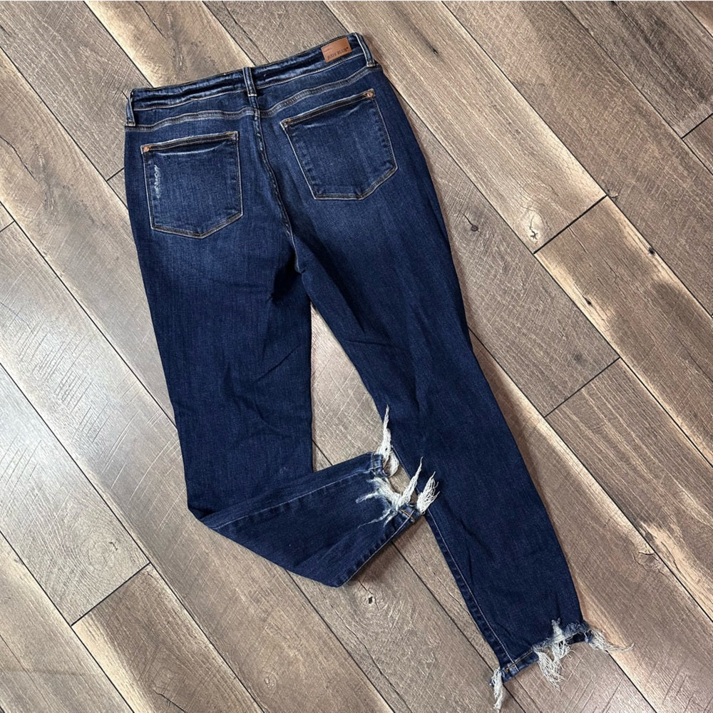 Judy Blue Relaxed Fit Skinny Jeans