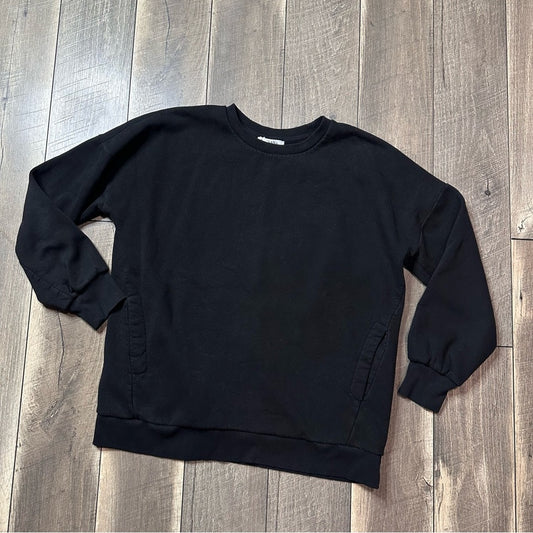 Zenana Crewneck Pullover W/Pockets