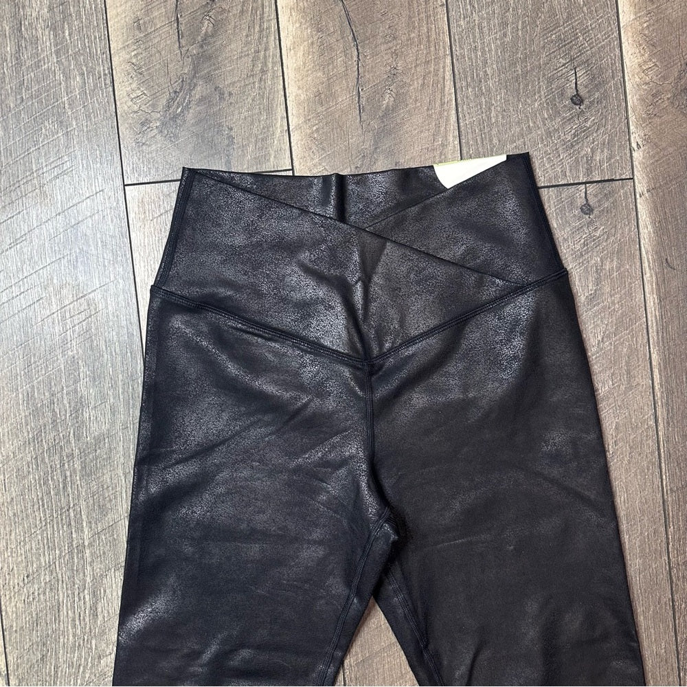 Aerie Offline The Hugger Crossover Waist Leggings