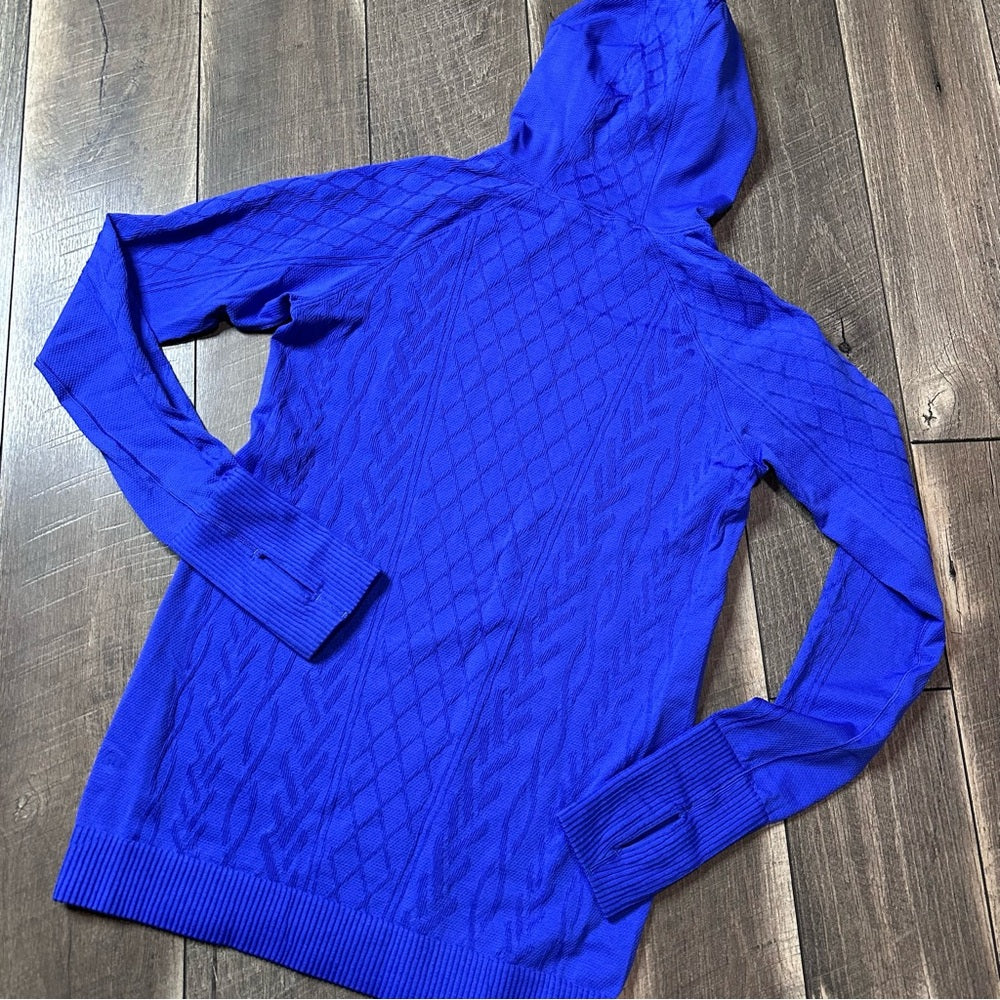 Lululemon Rest Less Textured Cable Knit Hoodie
Blazer Blue