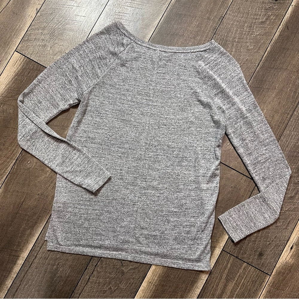 Gap Heathered Long Sleeve Top
