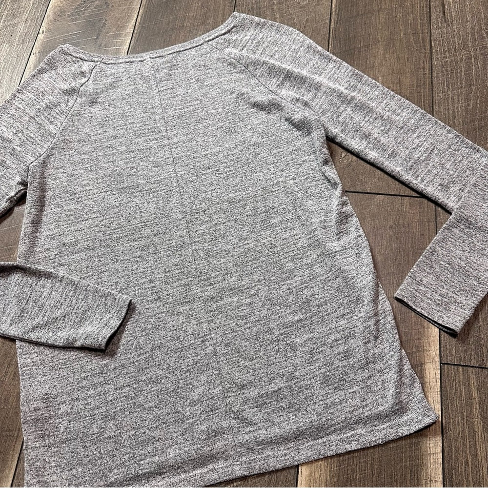 Gap Heathered Long Sleeve Top