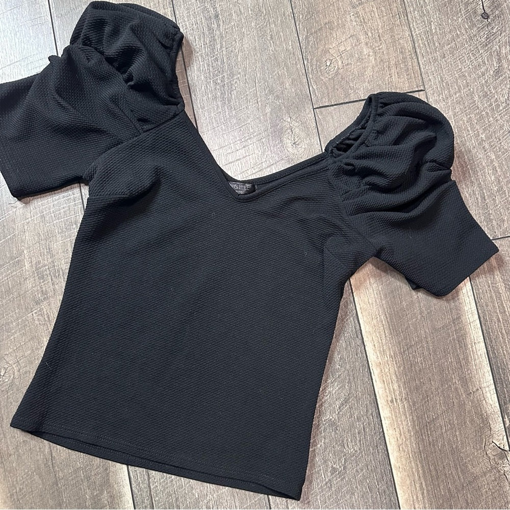 Joe & Elle Puff Shoulder Short Sleeve Top
