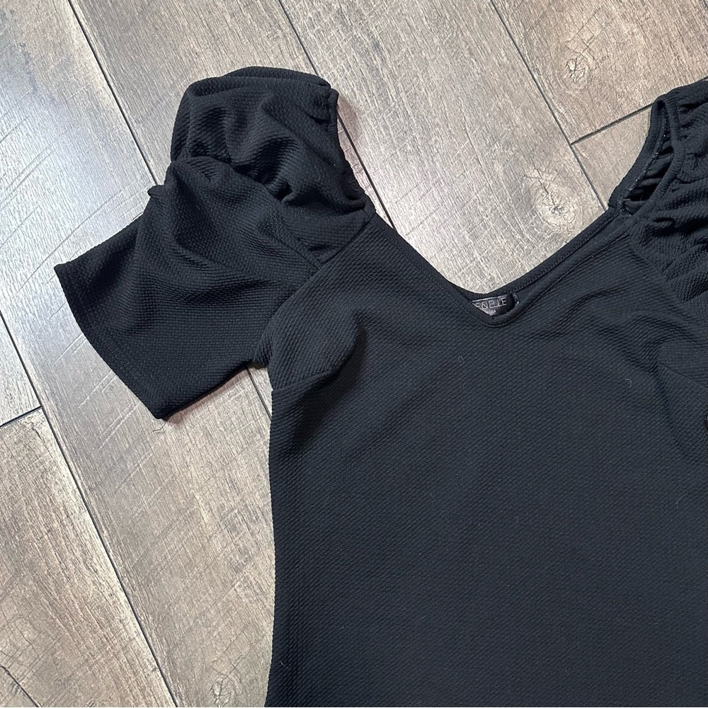 Joe & Elle Puff Shoulder Short Sleeve Top