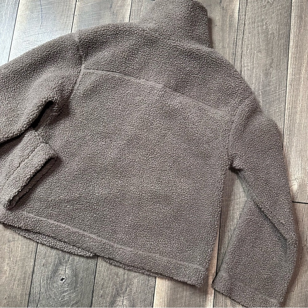 H&M Sherpa Zip Up Jacket