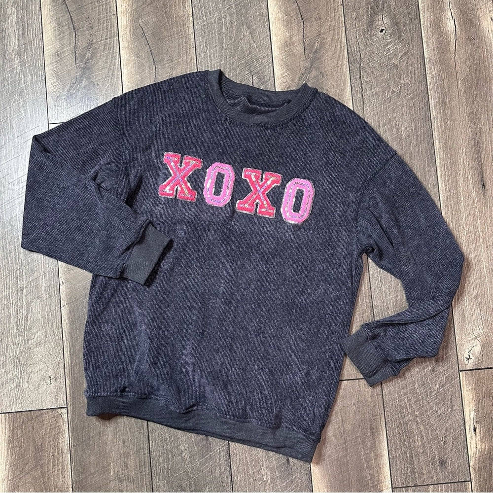 Boutique XOXO Crewneck