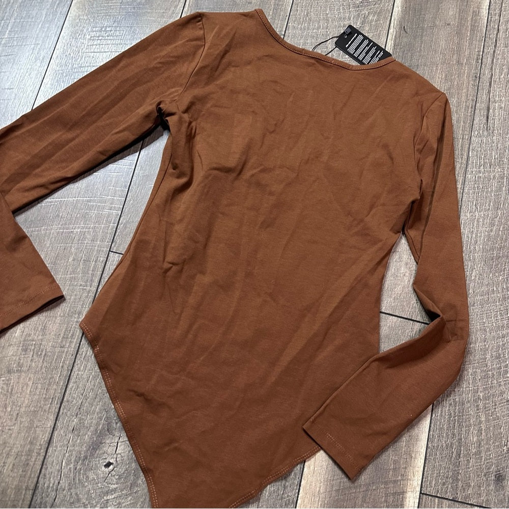 Mangdiup Brown V Neck Long Sleeve Bodysuit