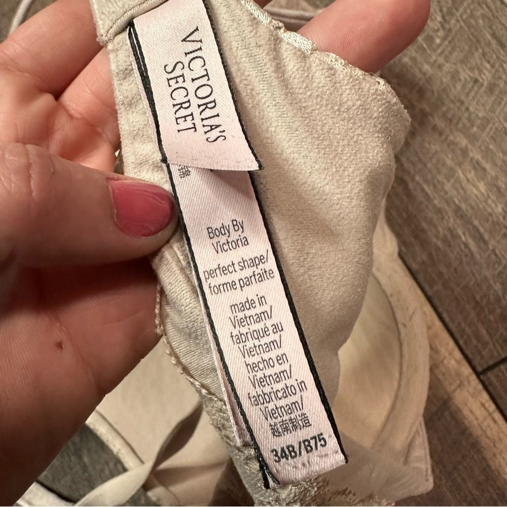 Victoria’s Secret Perfect Shape Bra