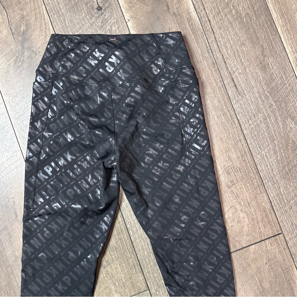 Victoria’s Secret PINK Active Leggings