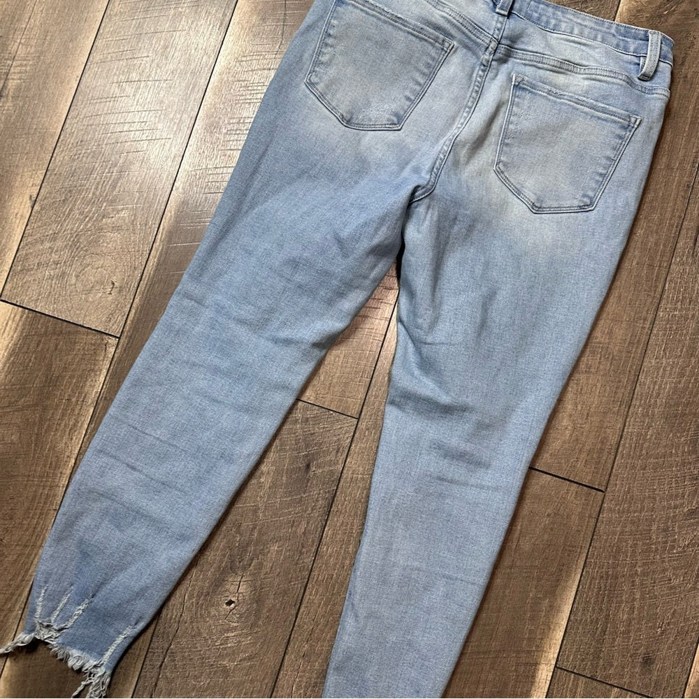 Zenana Distressed Skinny Jeans