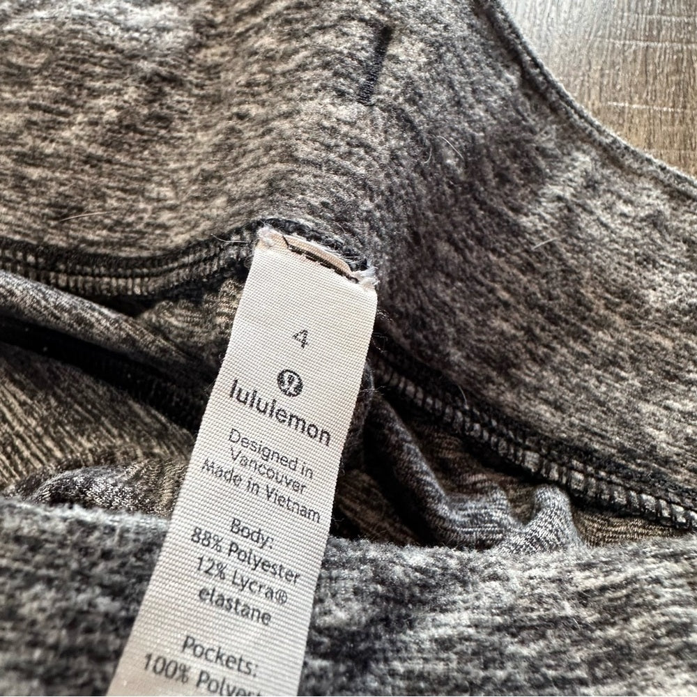 Lululemon Ready to Rulu Fleece Jogger 
Heathered Black