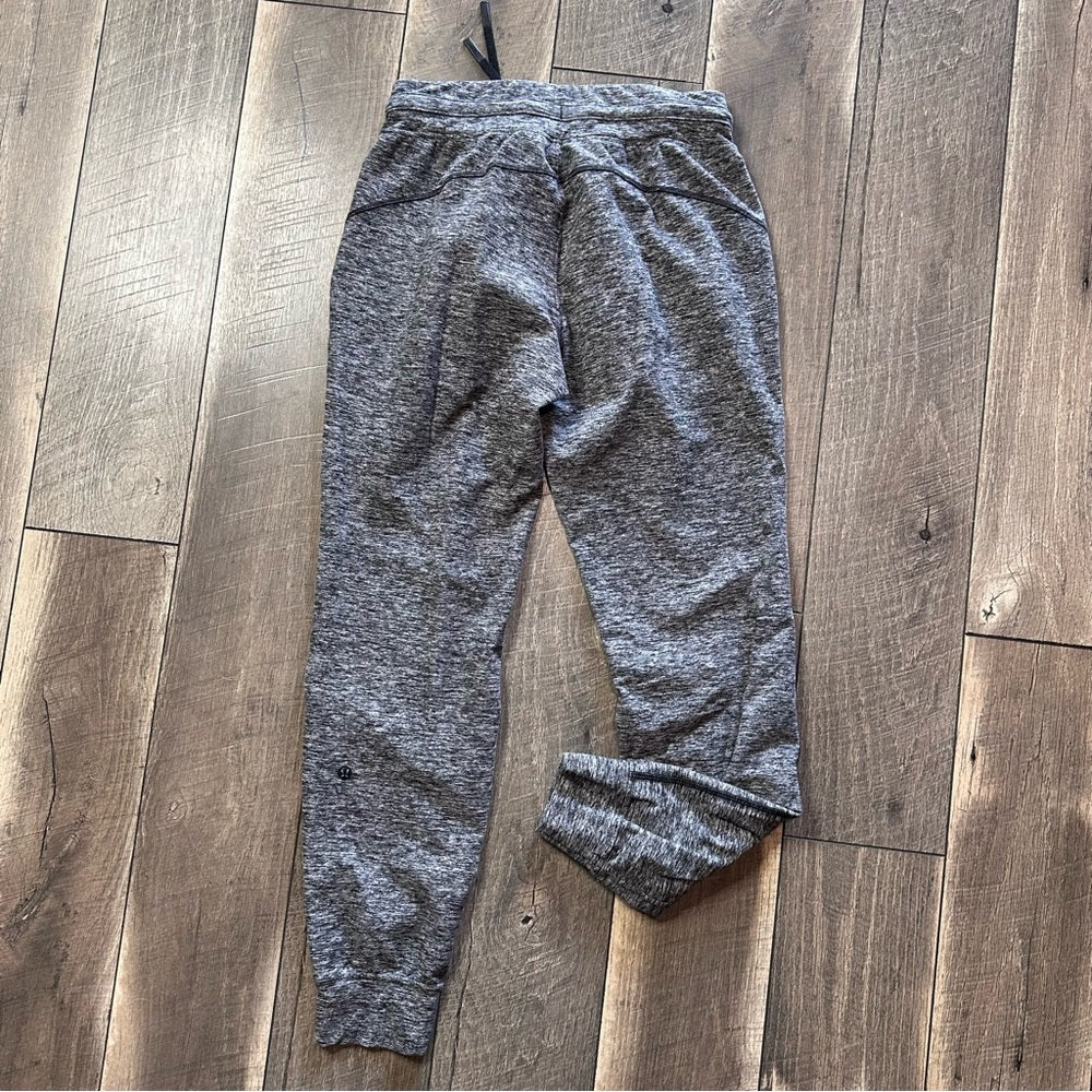 Lululemon Ready to Rulu Fleece Jogger 
Heathered Black