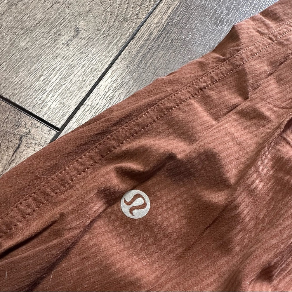 Lululemon Dance Studio Mid-Rise Jogger
Roasted Brown