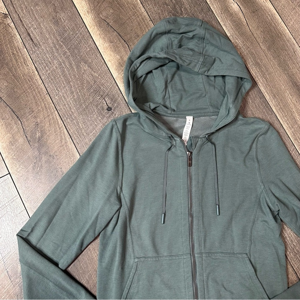 Lululemon Press Pause Jacket
Sage Green