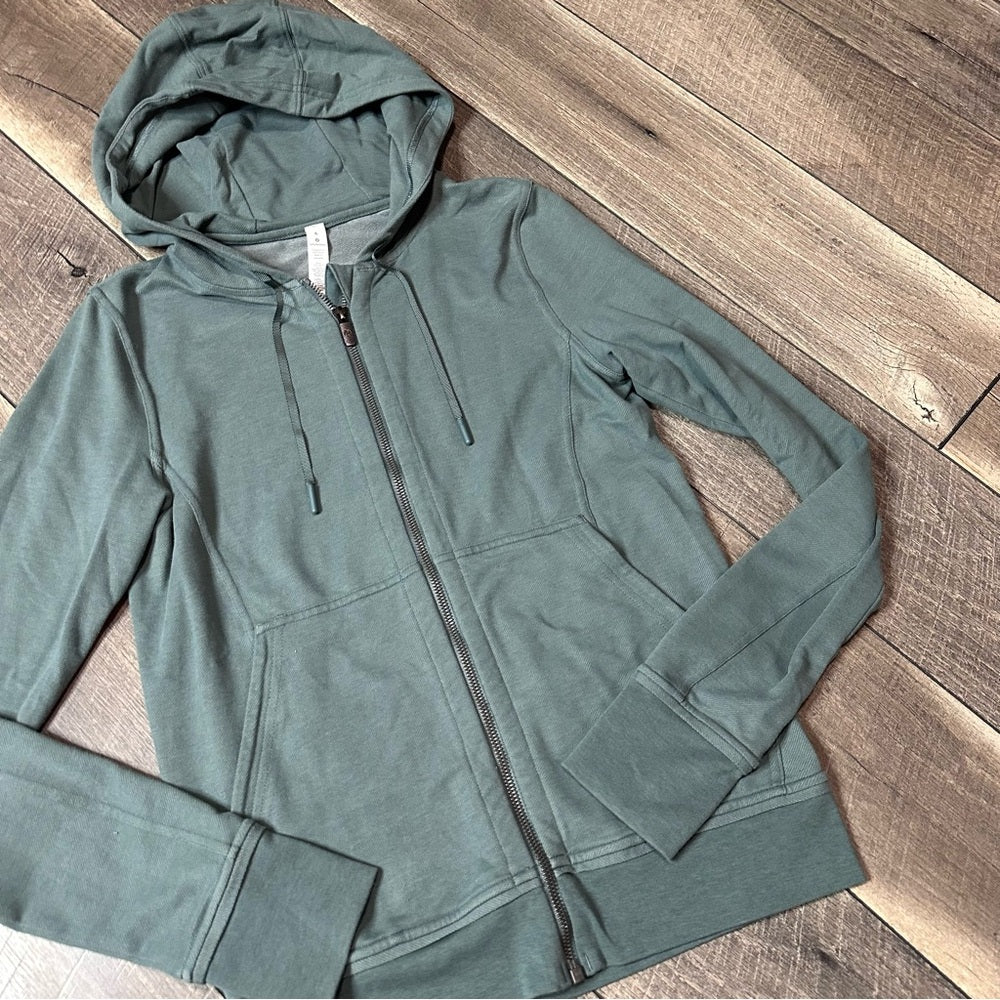 Lululemon Press Pause Jacket
Sage Green