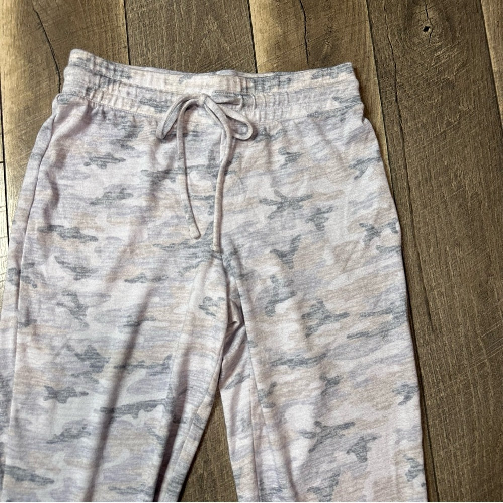 Love by Gap Camo Buttery Soft Joggers
