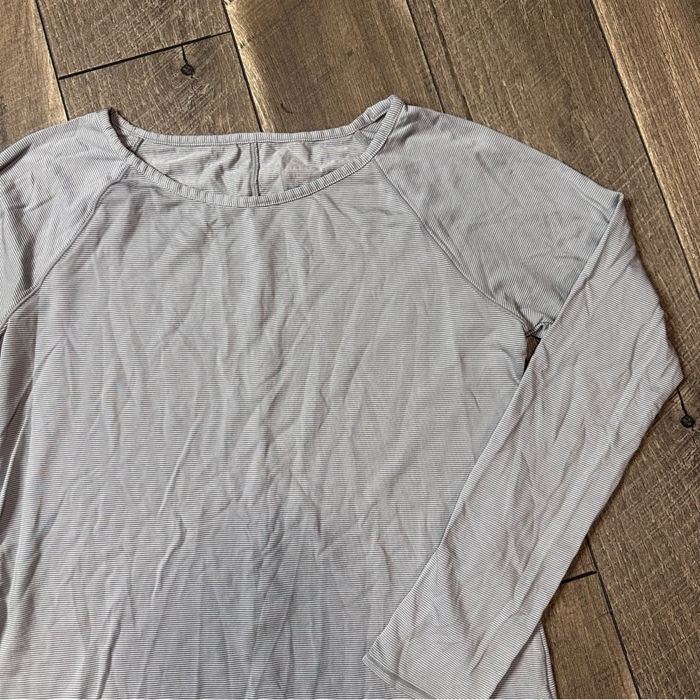 Athleta Long Sleeve Top