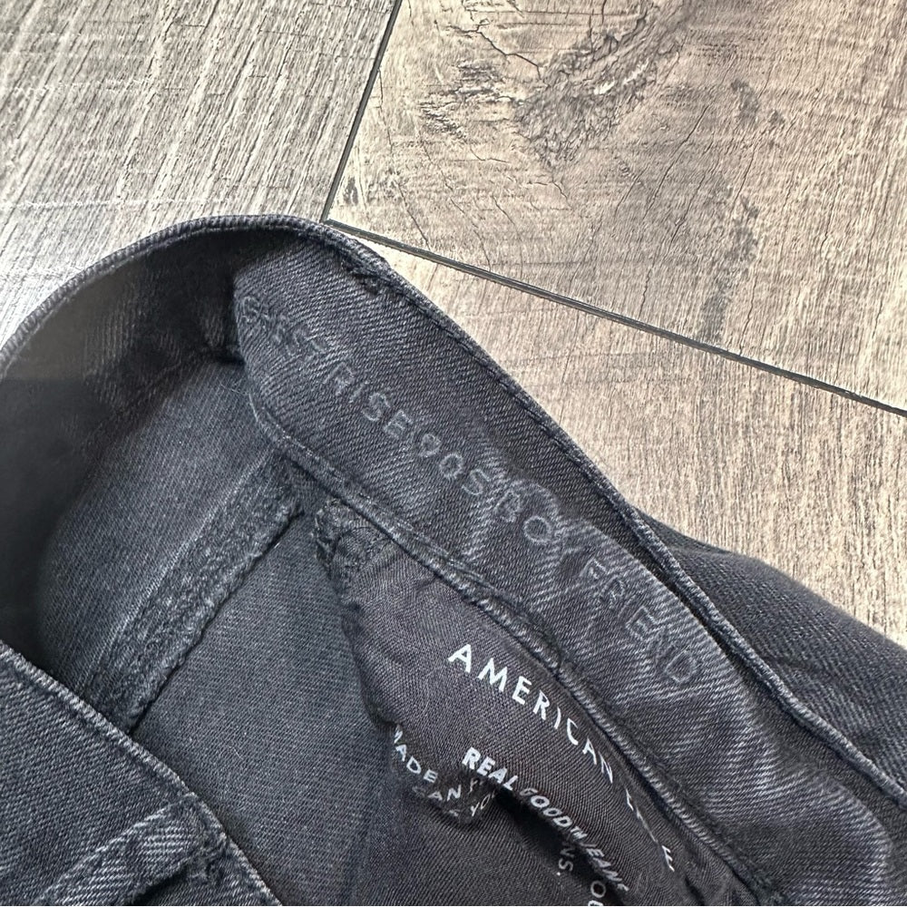 American Eagle Highest Rise 90’s Boyfriend Fit Jeans