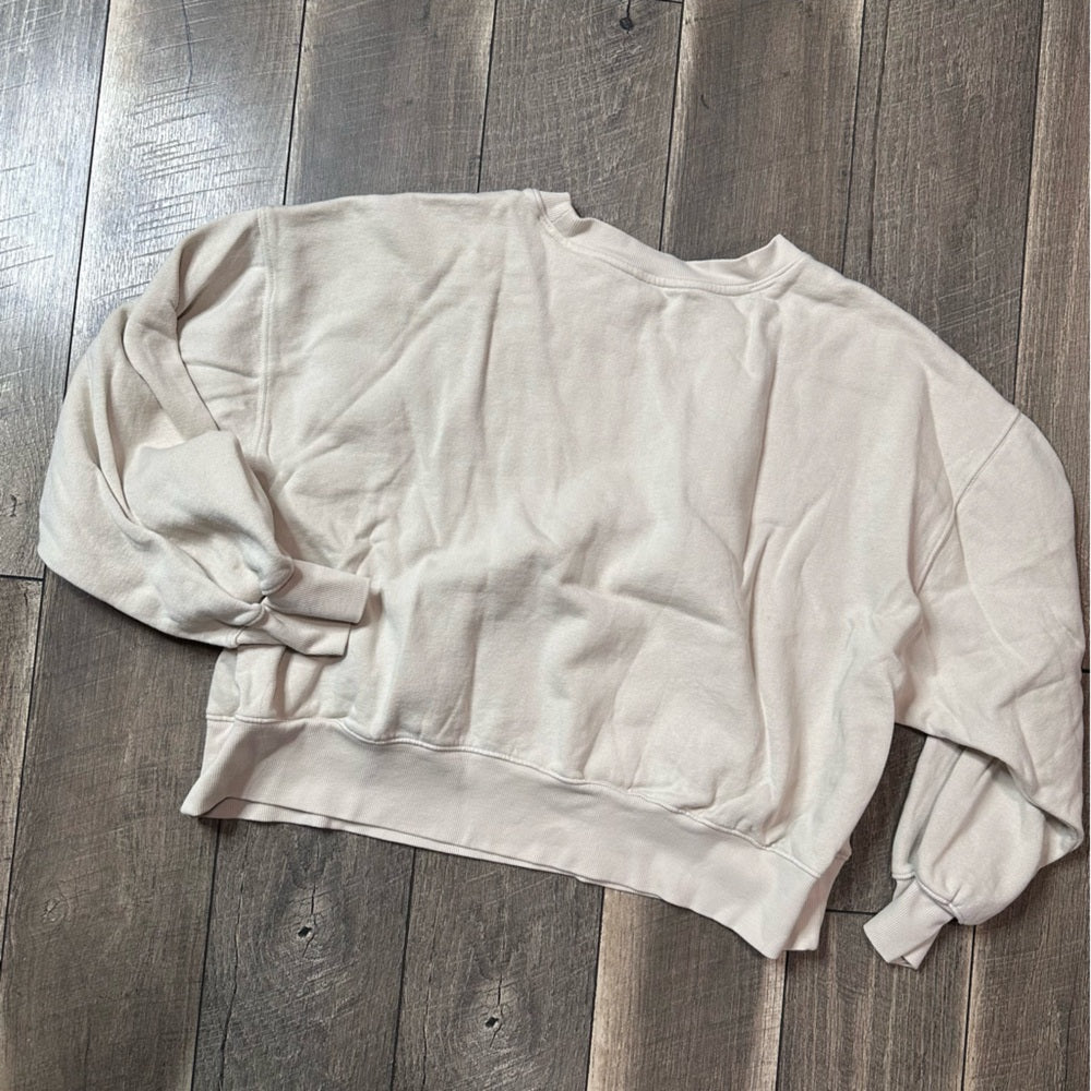 Old Navy Cream Crop Crewneck