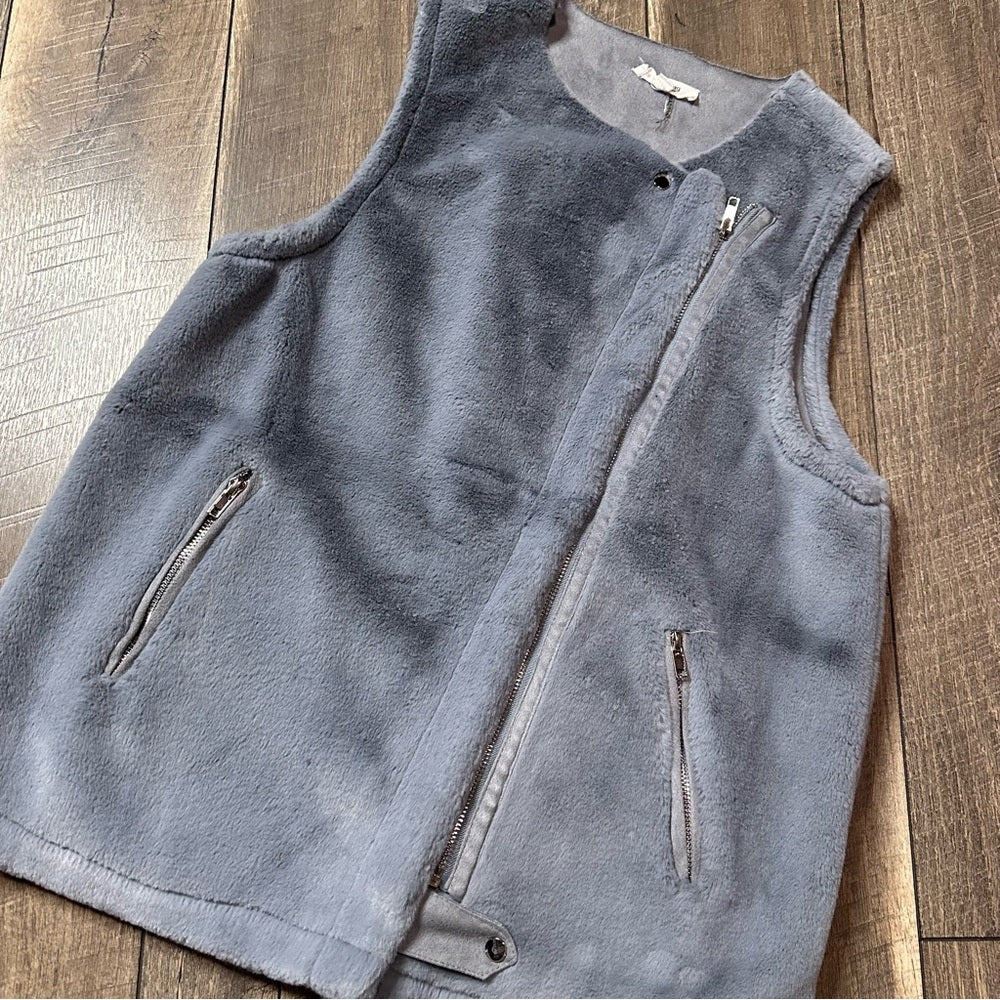 Hashttag Fuzzy Vest