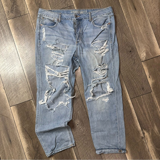 American Eagle Tomgirl Jeans