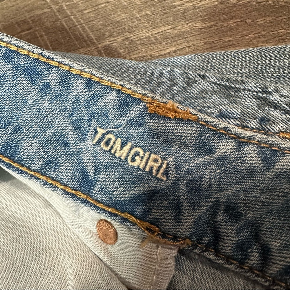 American Eagle Tomgirl Jeans