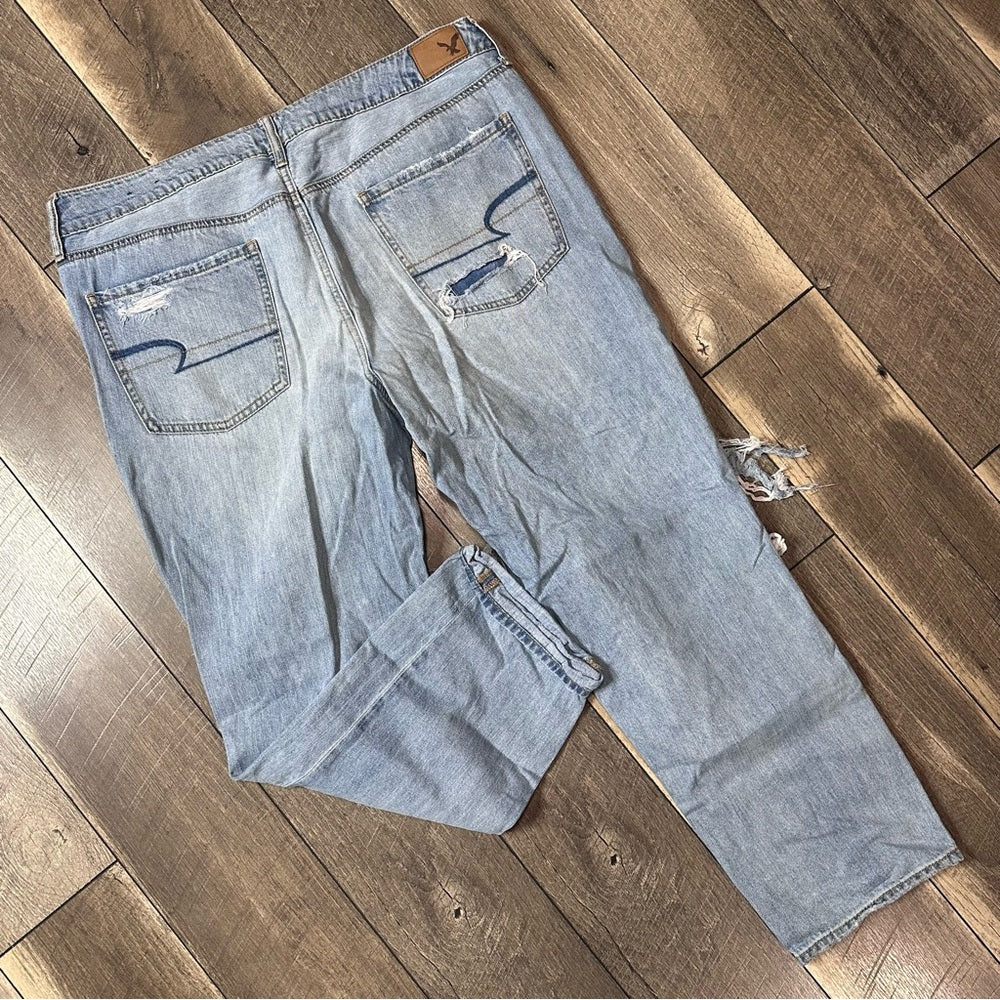 American Eagle Tomgirl Jeans