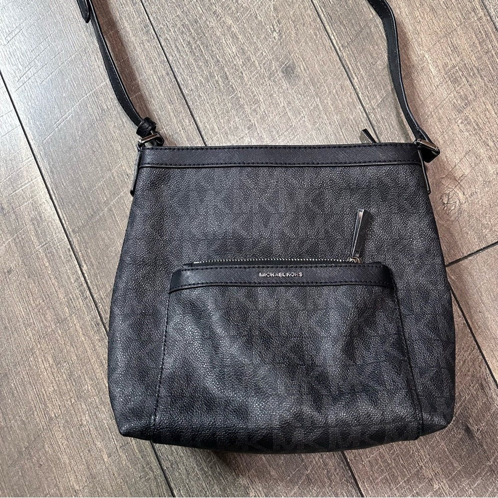 Michael Kors MK Signature Logo Crossbody