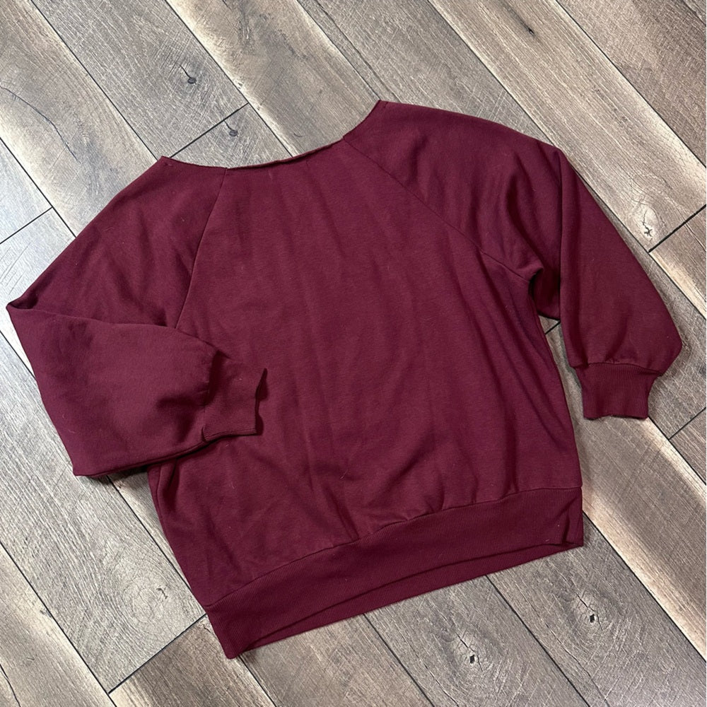 Arizona Off Shoulder Pullover