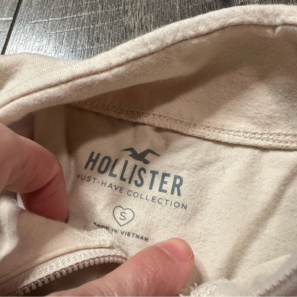 Hollister Buttery Soft Pullover