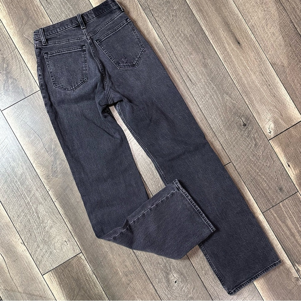 Abercrombie & Fitch 90’s Hi Rise Relaxed Jeans